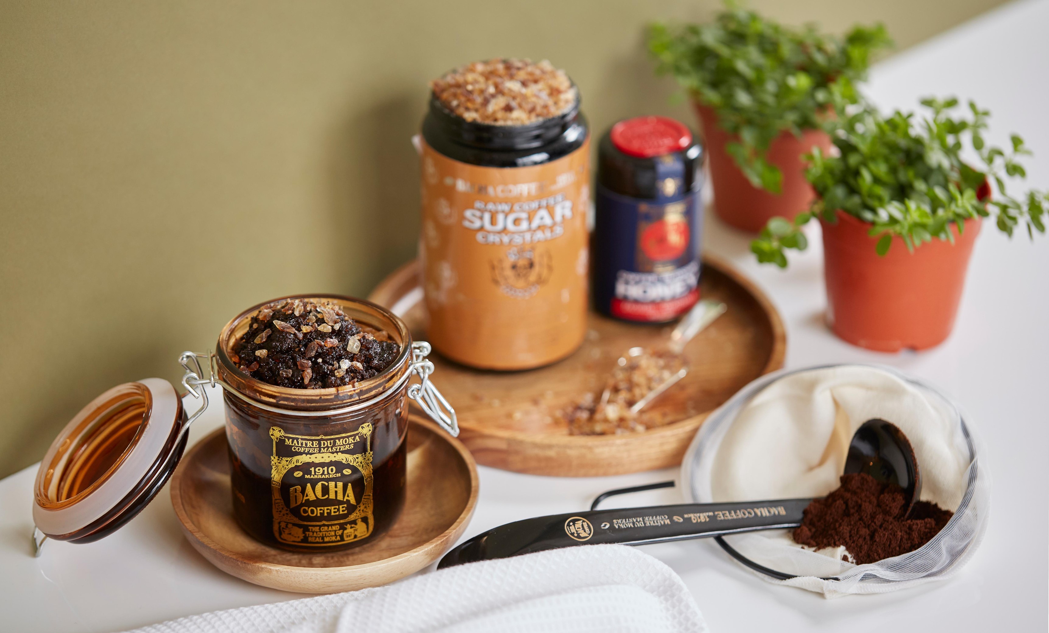 coffee-stories-2-5-ways-to-reuse-old-coffee-grounds coffee-stories-2-5-ways-to-reuse-old-coffee-grounds